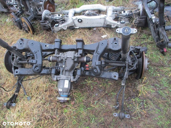 FORD KUGA MK2 LIFT 4X4 ZWROTNICA PIASTA TYŁ PRA/LE