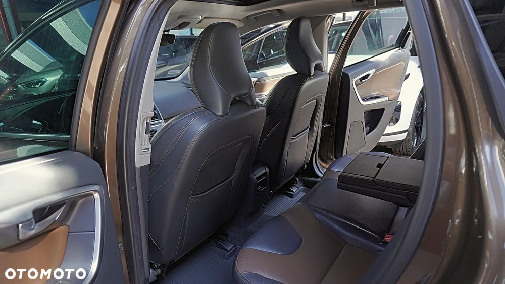 Volvo XC 60 D3 Drive-E Summum - 18