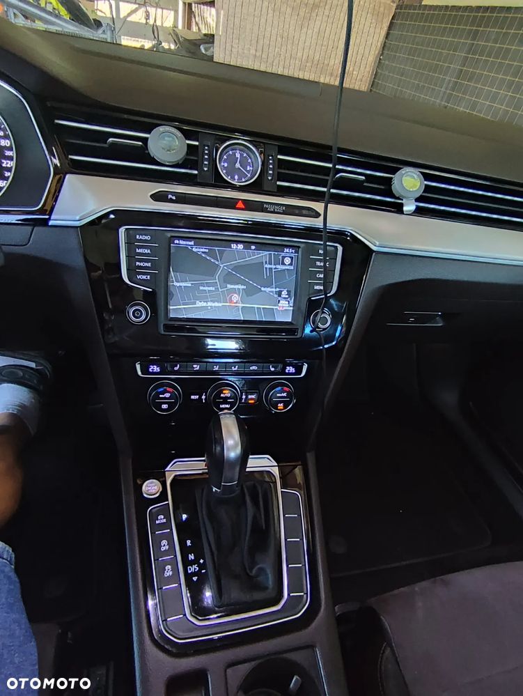 Volkswagen Passat - 7