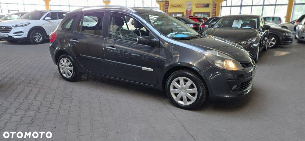 Renault Clio - 1