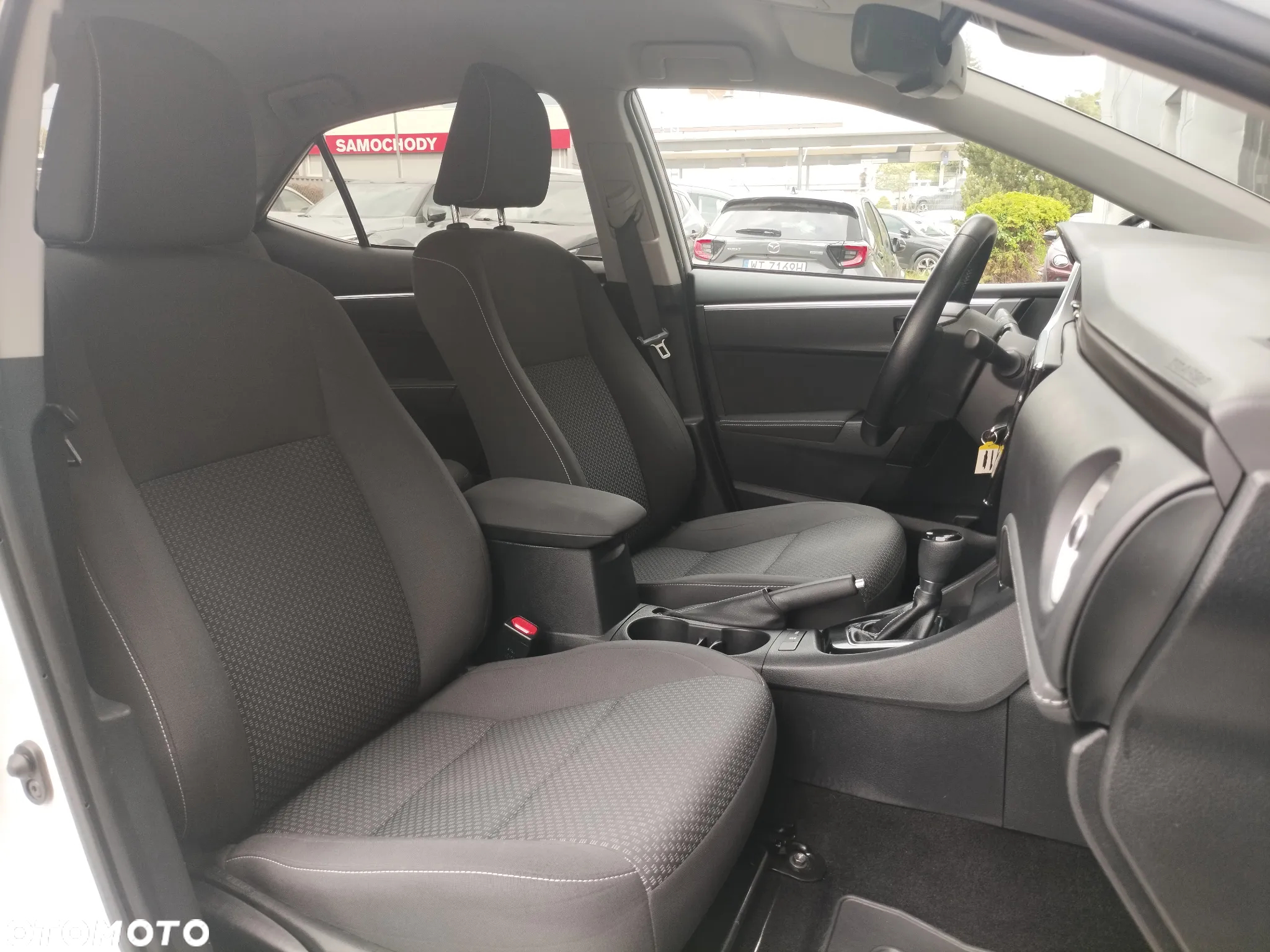 Toyota Corolla 1.6 Comfort MS - 19