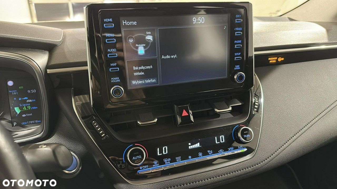 Toyota Corolla - 21