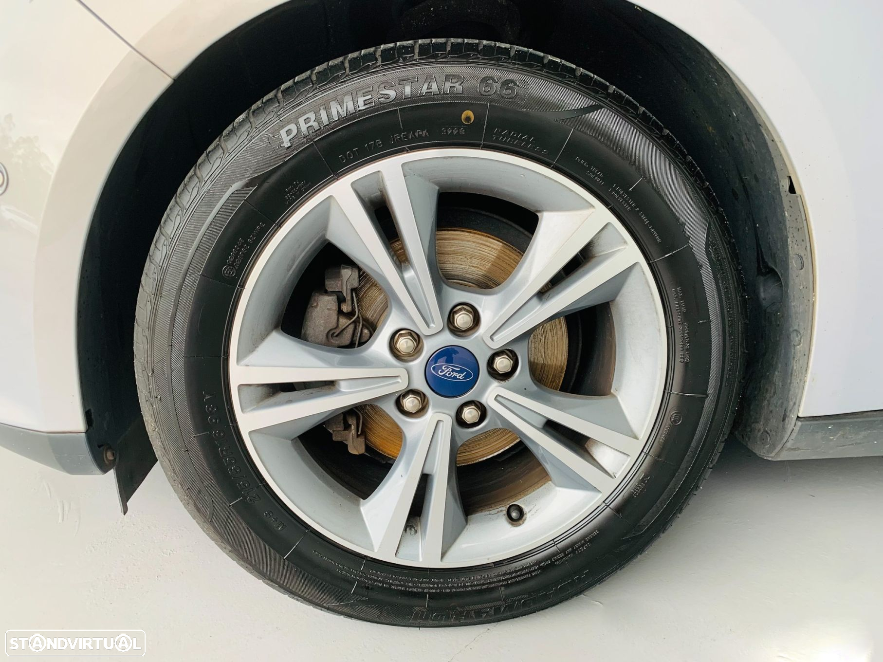 Ford Focus 1.0 EcoBoost S&S TITANIUM - 5