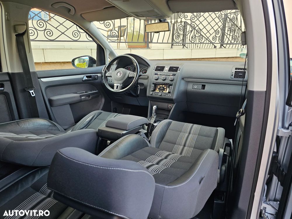 Volkswagen Touran 1.4 TSI DSG MATCH - 14