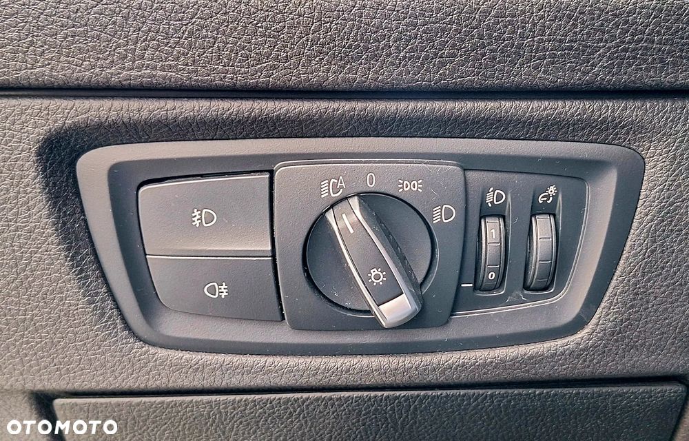 BMW Seria 1 118d xDrive - 22