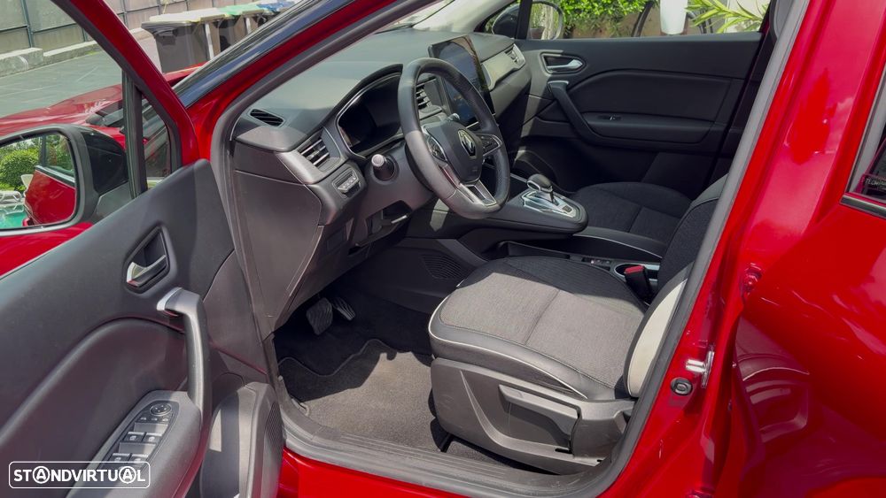 Renault Captur e-tech-160 - 11