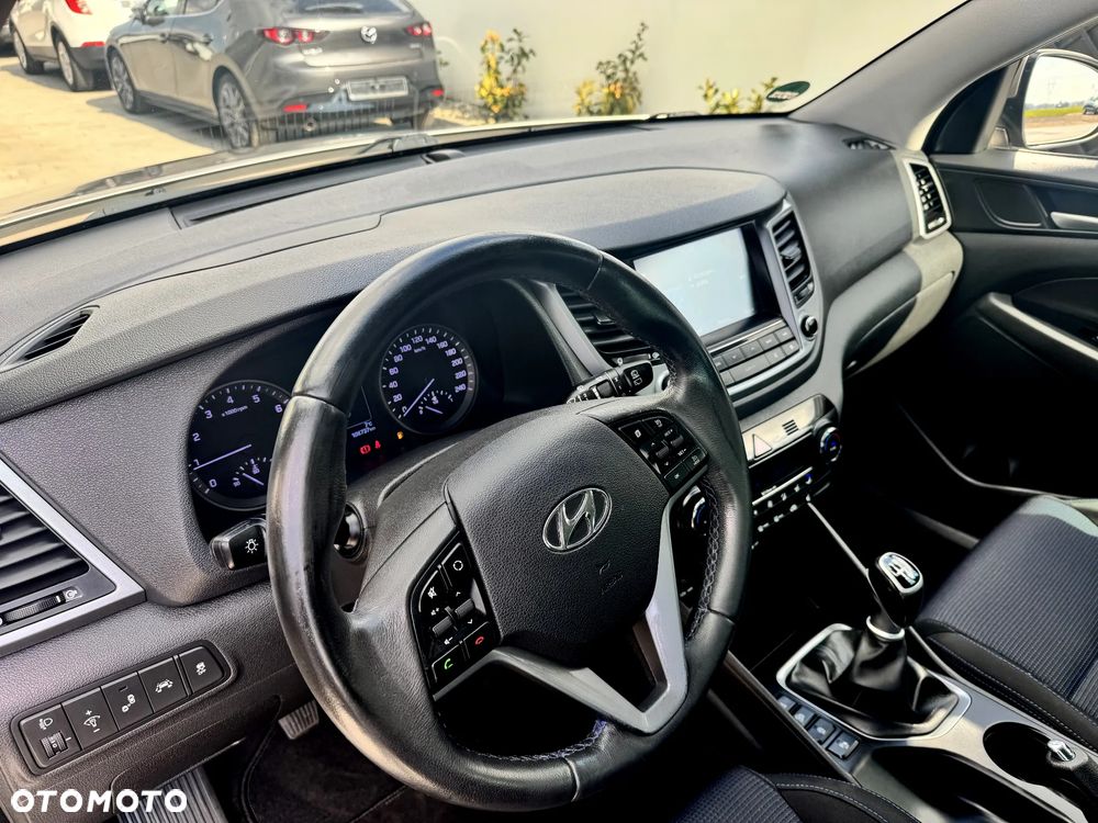 Hyundai Tucson blue 1.6 GDi 2WD Intro Edition - 12