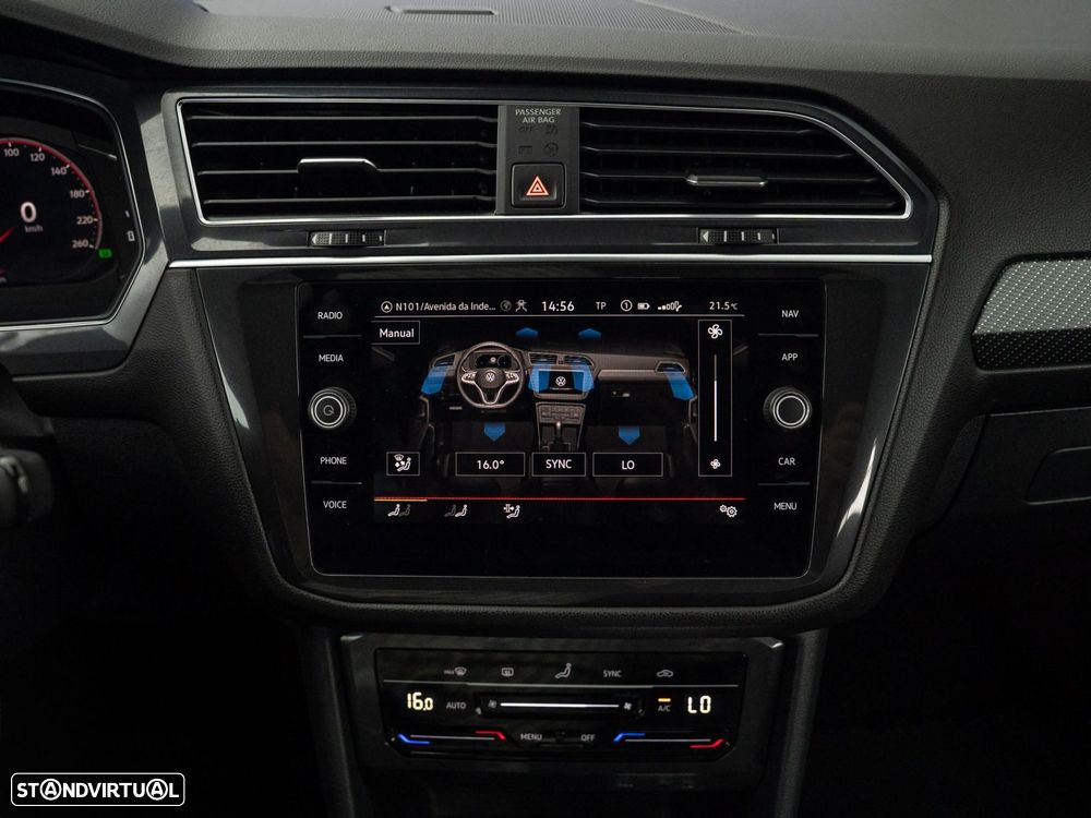 VW Tiguan Allspace 2.0 TDI R-Line DSG - 32