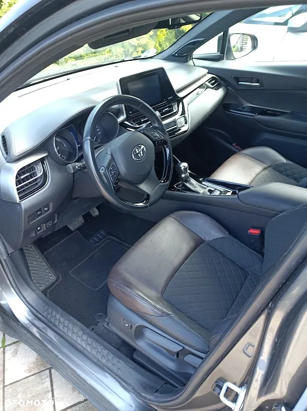 Toyota C-HR - 6