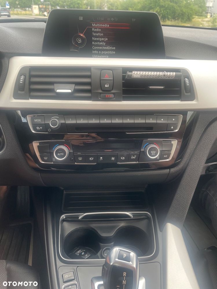 BMW Seria 3 318i Advantage - 20