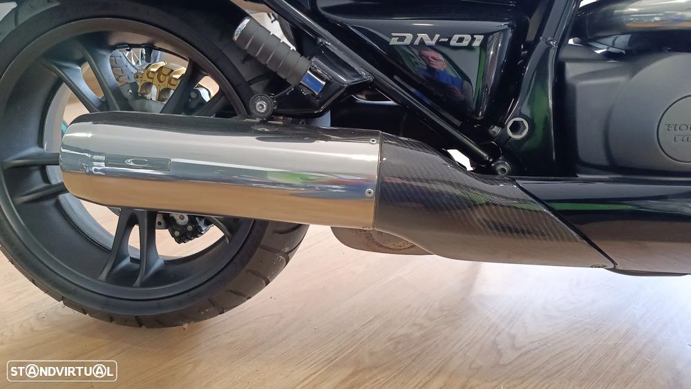 Honda DN-01 - 11