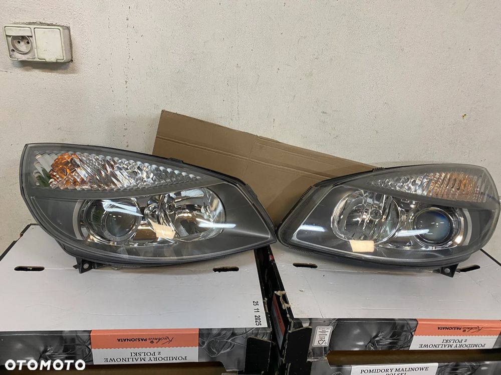 lampy scenic II xenon przed liftem komplet eu całe - 1