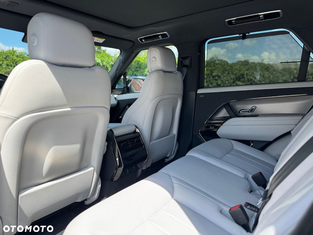 Land Rover Range Rover Sport - 21