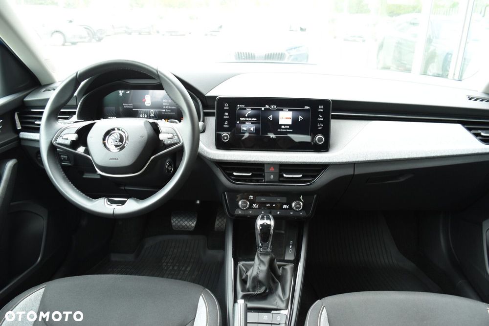 Skoda Kamiq 1.0 TSI Selection DSG - 11