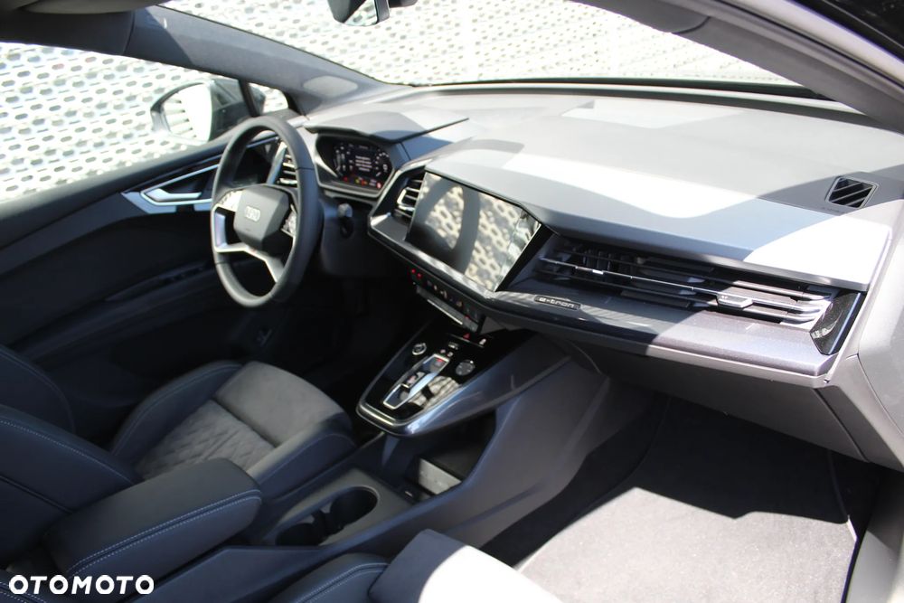 Audi Q4 e-tron 40 63kWh Advanced - 16