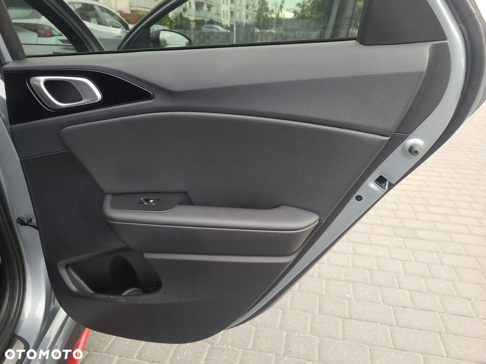 Kia ProCeed 1.6 T-GDI GT DCT - 17