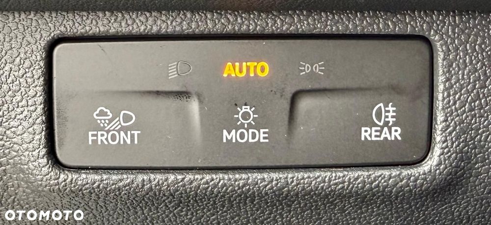 Volkswagen T-Roc 1.5 TSI R-Line DSG - 23