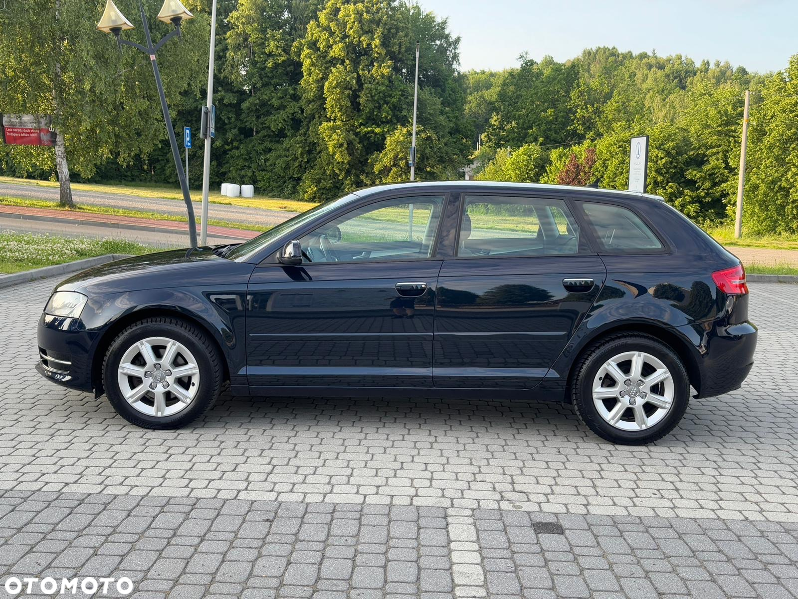 Audi A3 2.0 TDI Sportback DPF (DSG) S tronic Attraction - 5