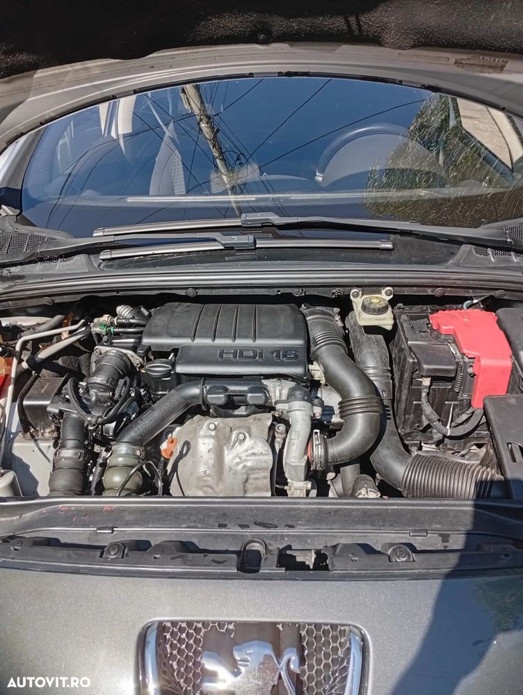 Peugeot 308 1.6HDi Confort Pack - 8