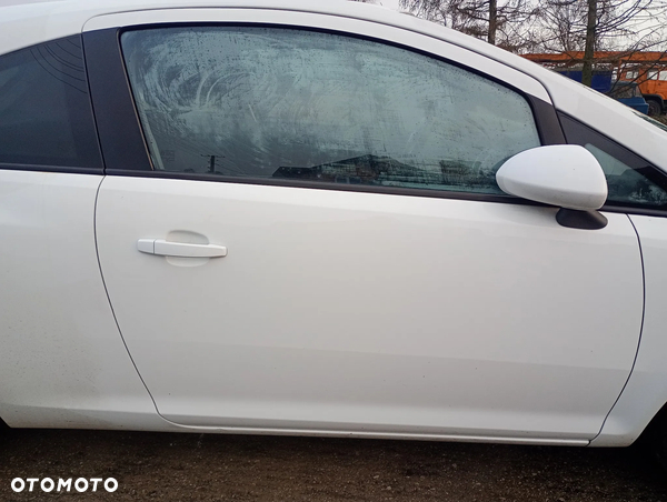 OPEL CORSA D 3D Z474 drzwi prawe przednie przód pasażera