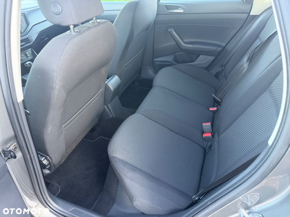 Volkswagen Polo - 12