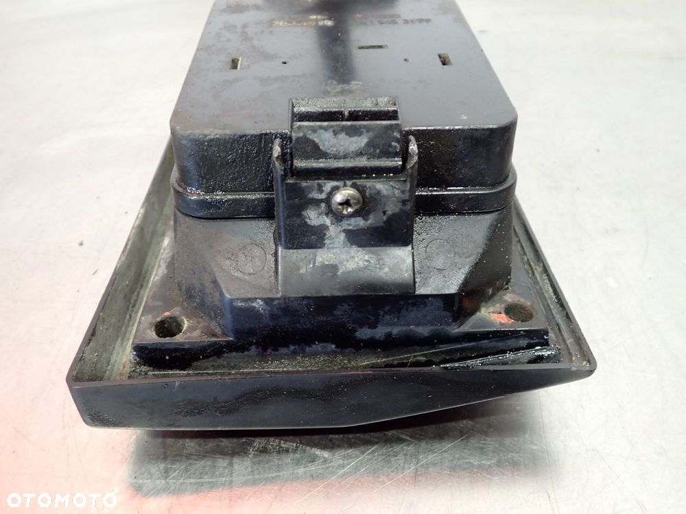 LAMPA LEWA TYLNA VOLKSWAGEN T3 - 6