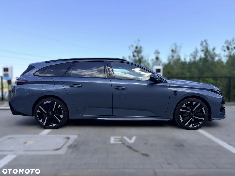 Peugeot 308 1.2 mHEV GT Exclusive S&S e-DCS6 - 14