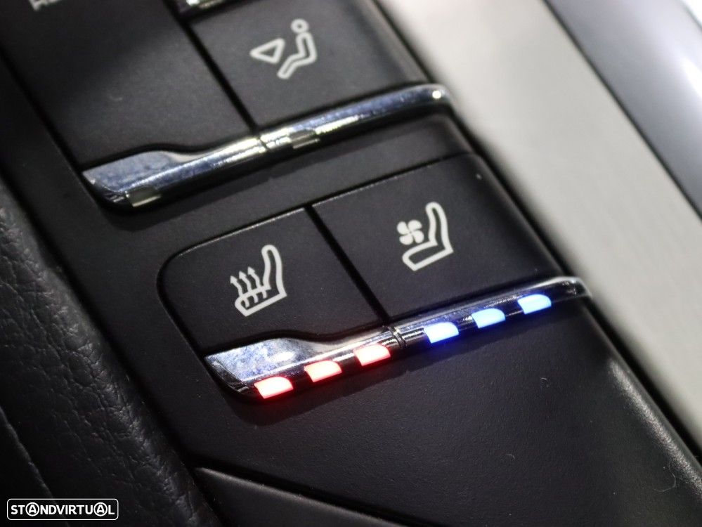 Porsche Cayenne Platinum Edition - 8