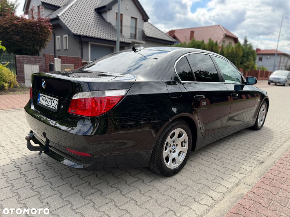 BMW Seria 5 523i - 4