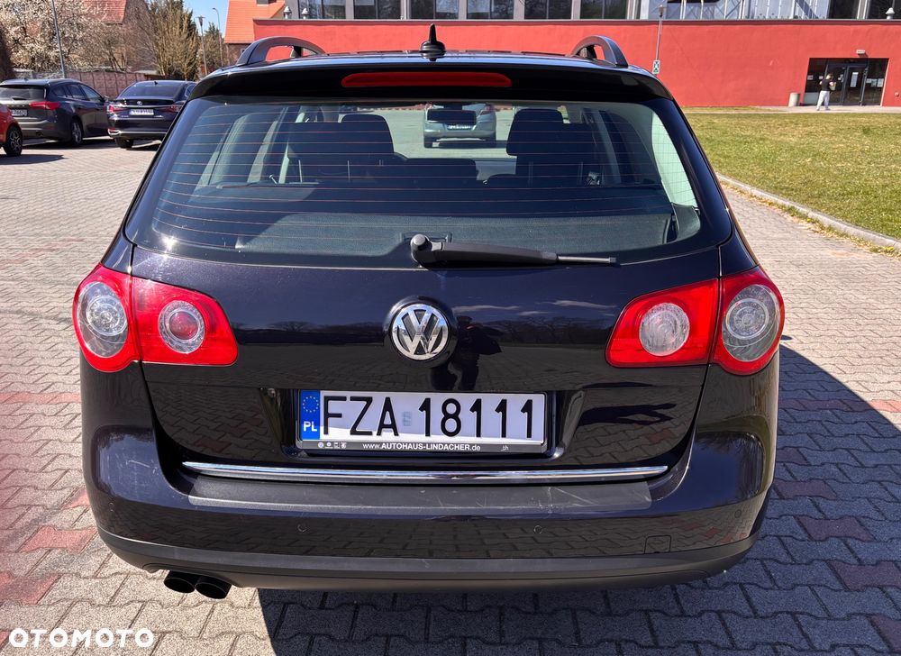 Volkswagen Passat 2.0 TDI Comfortline DSG - 5