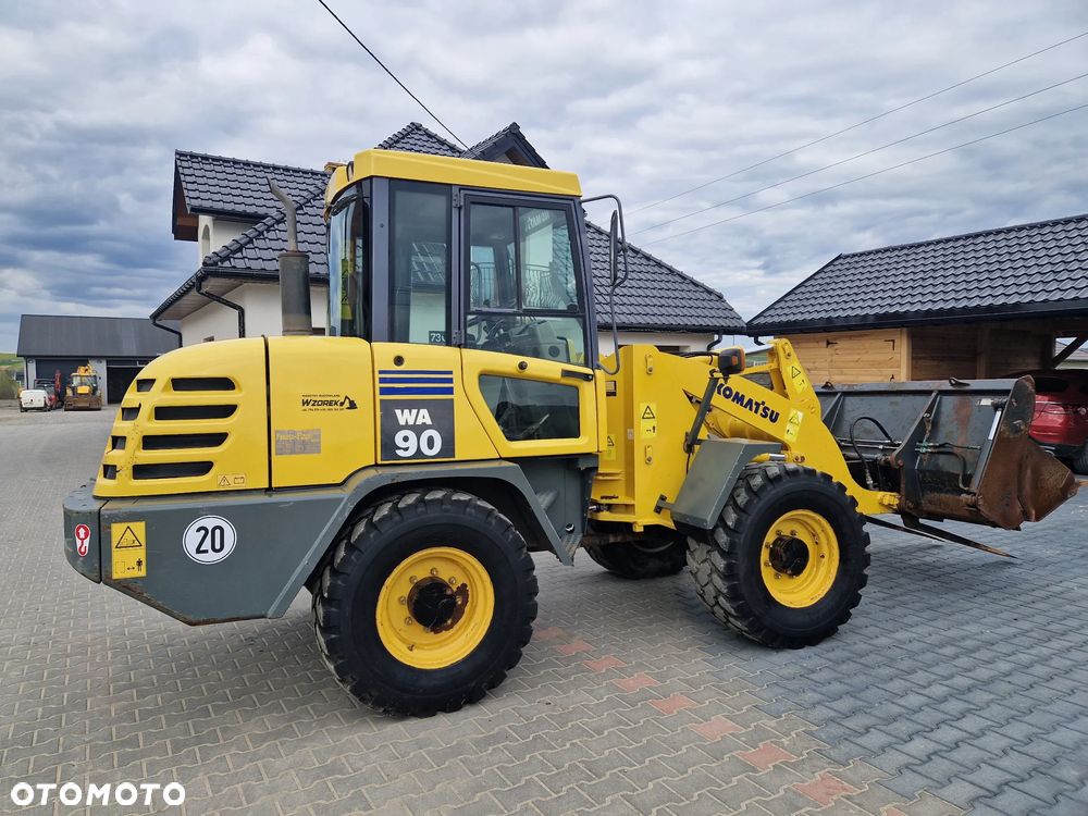 Komatsu WA90-3H - 9