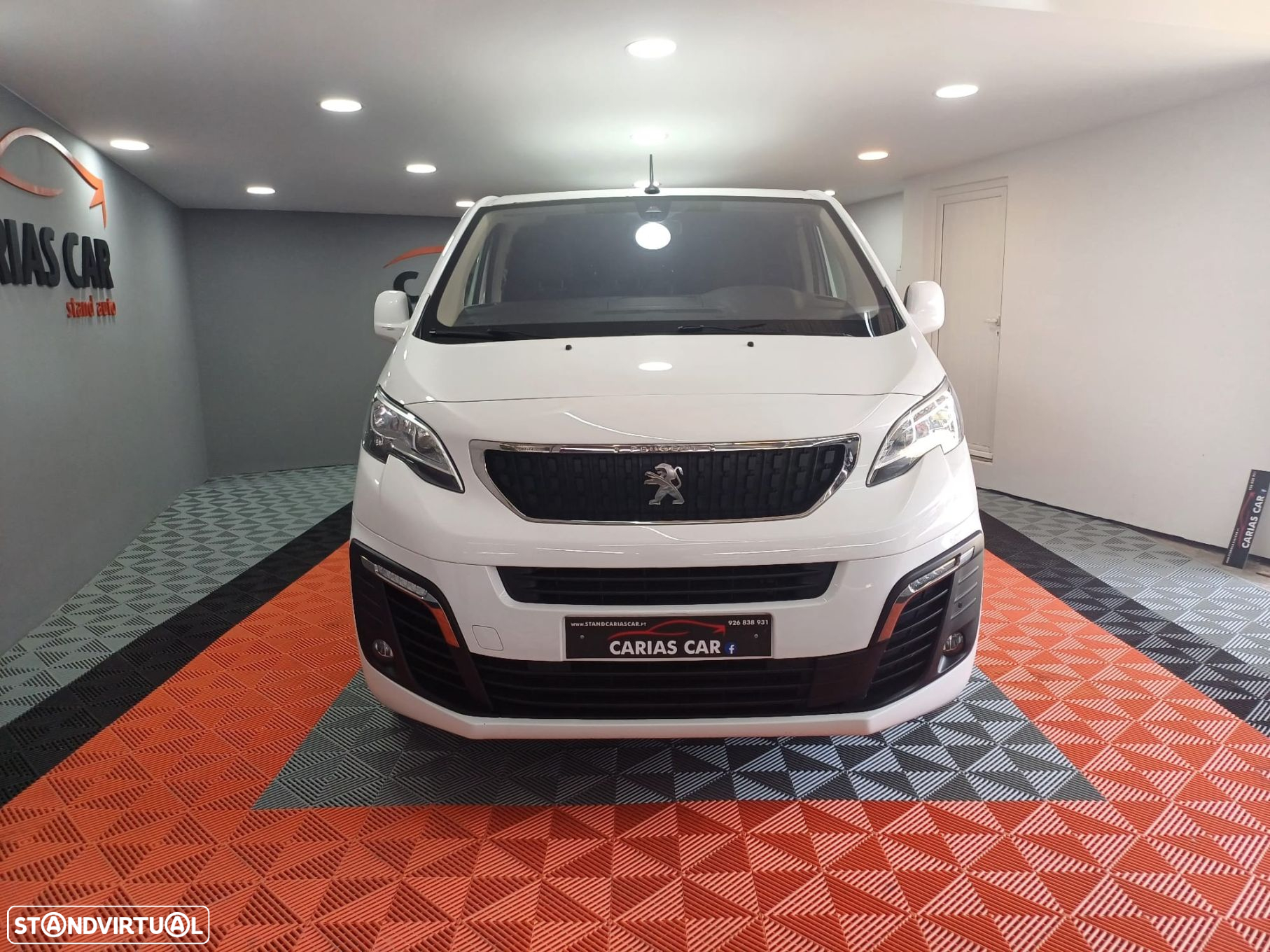 Peugeot Expert 2.0 BlueHDi Semi-Vidrado Standard EAT8 - 3