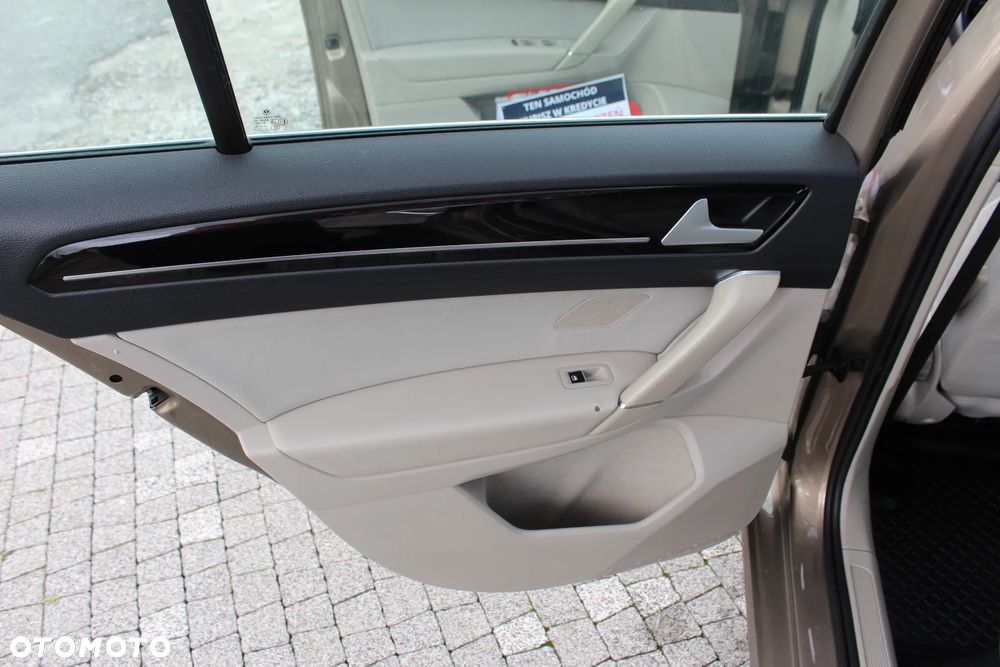 Volkswagen Golf Sportsvan 1.4 TSI (BlueMotion Technology) DSG Highline - 18
