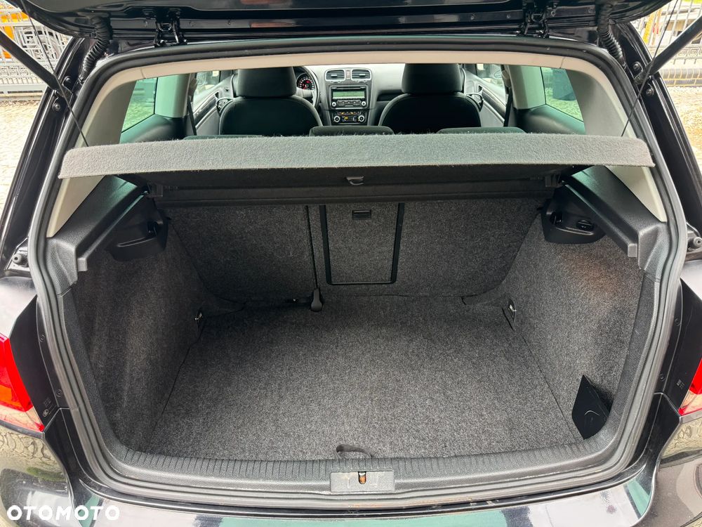 Volkswagen Golf 1.6 Comfortline - 34
