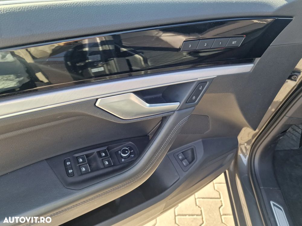 Volkswagen Touareg 3.0 V6 e-Hybrid 4Motion Aut. Elegance - 17