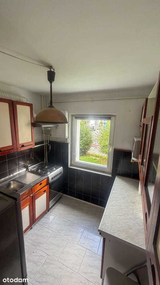2 pokoje, 38m, duże łóżko, nowa kanapa, 10 min pieszo do metra Janusza
