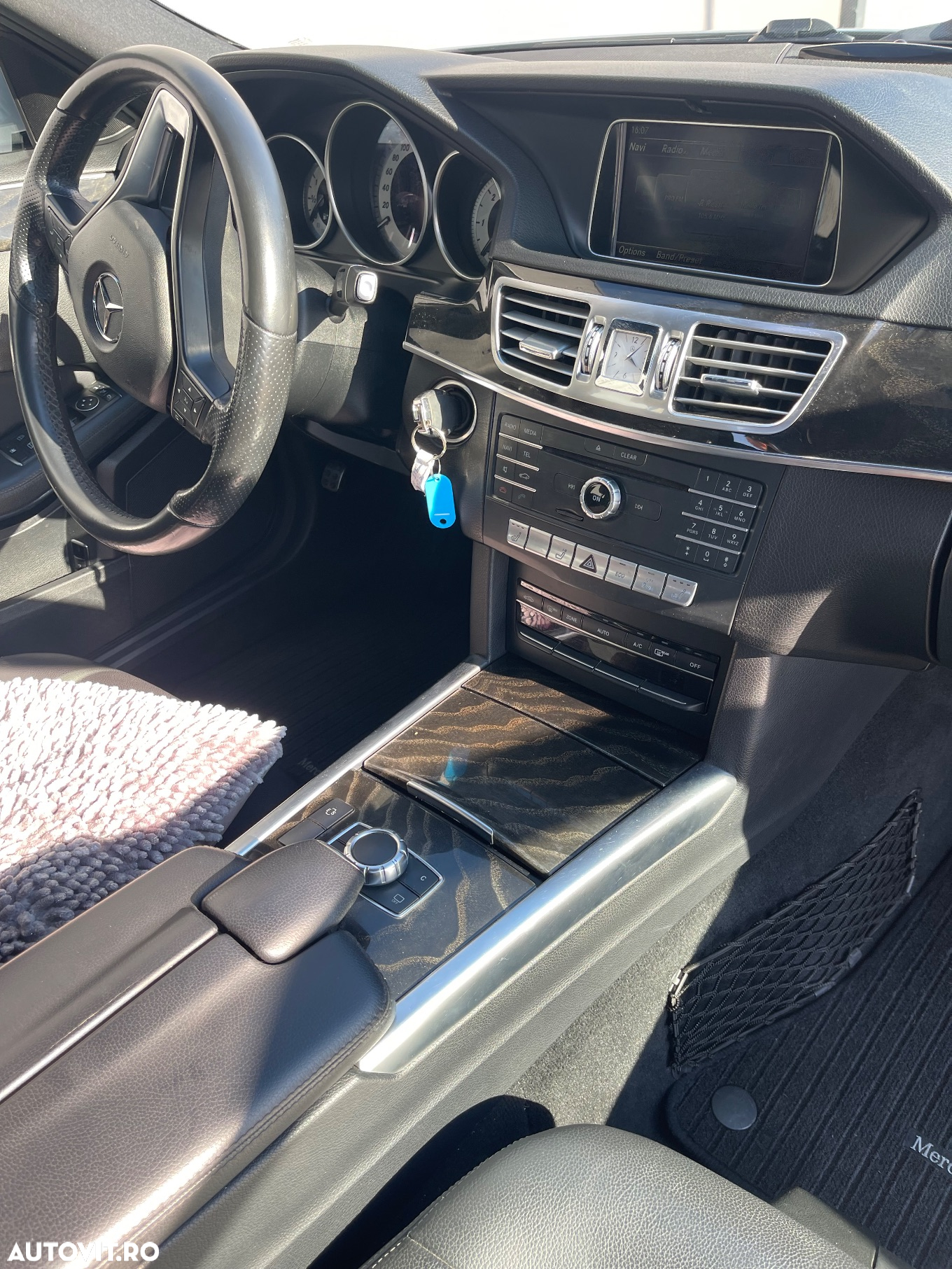 Mercedes-Benz E 220 BlueTEC BlueEFFICIENCY Edition 9G-TRONIC Avantgarde - 7