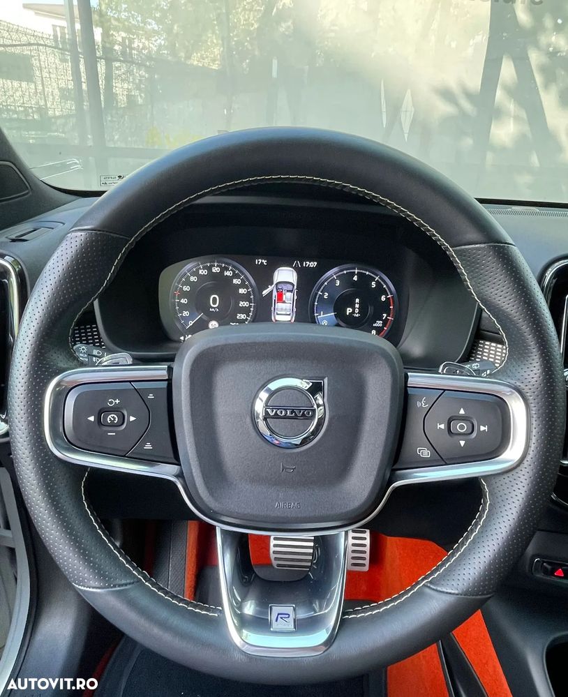 Volvo XC 40 T5 AWD R-Design - 18