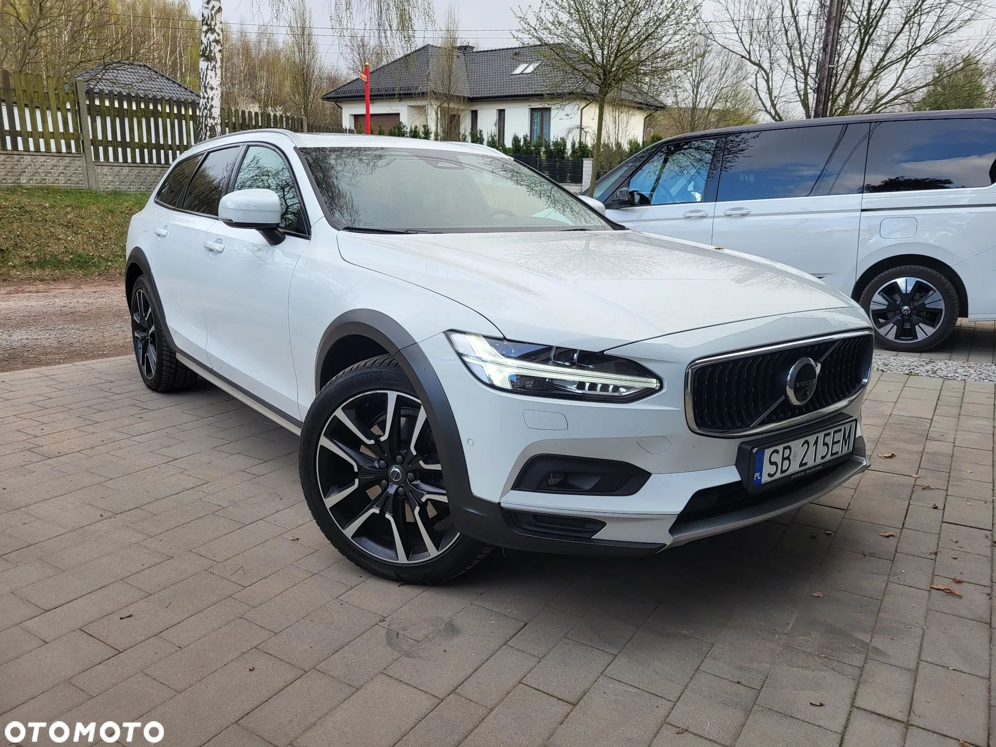 Volvo V90 D5 AWD Momentum Pro - 1
