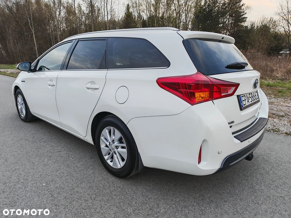 Toyota Auris - 12