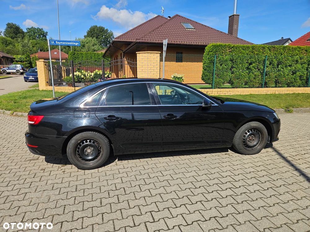 Audi A4 Limousine 2.0 TDI Design - 1