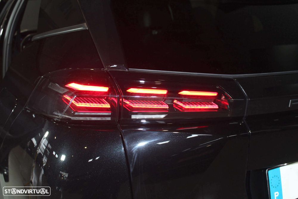 Peugeot 2008 1.2 Hybrid Allure e-DCS6 - 19