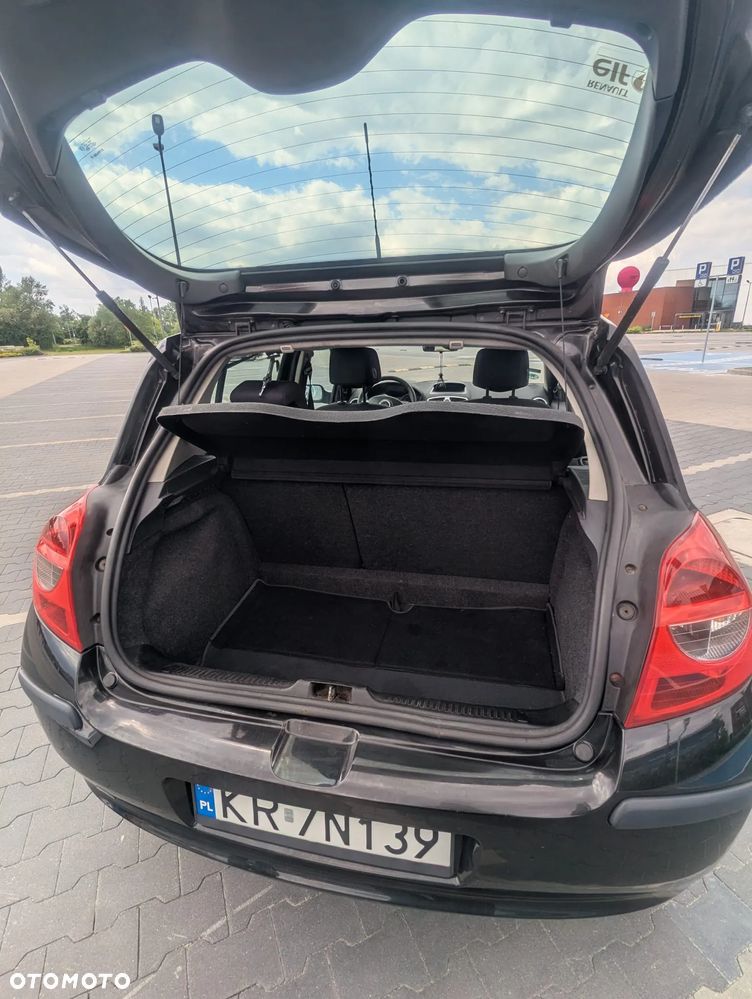 Renault Clio 1.5 dCi Extreme - 12