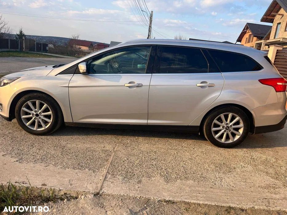 Ford Focus 1.6 TDCi DPF Titanium - 2