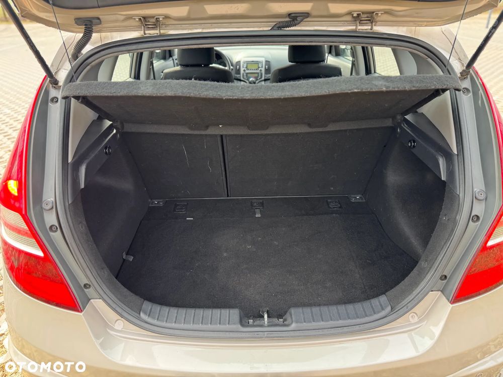 Hyundai i30 1.6 CRDi Premium EU5 - 24