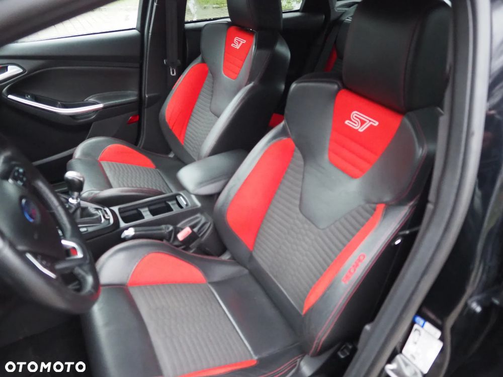 Ford Focus 2.0 TDCi ST-2 - 16