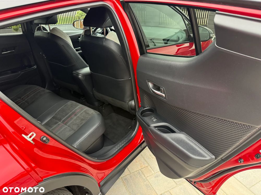 Toyota C-HR 2.0 GR Sport - 37