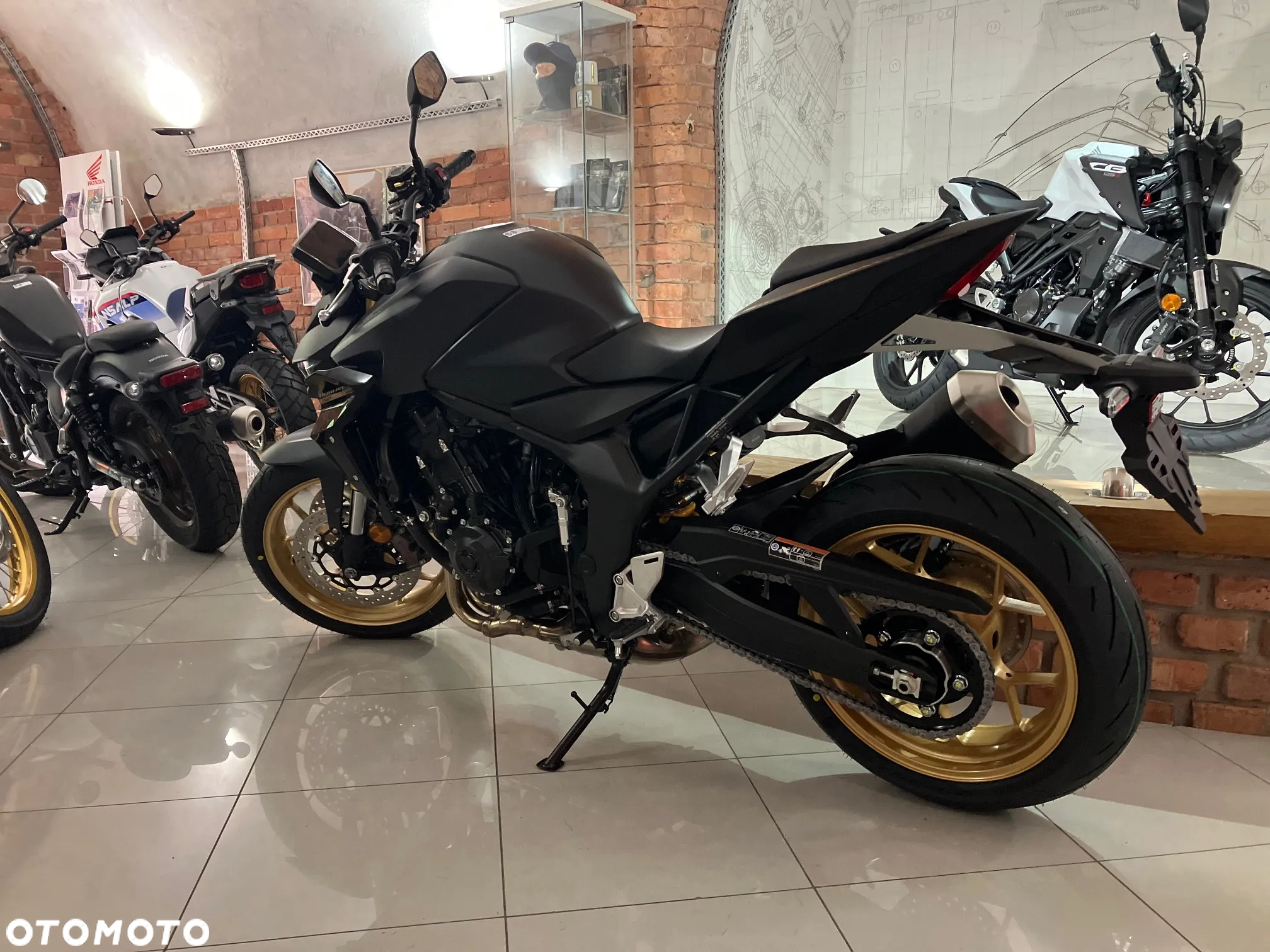 Honda Hornet - 2