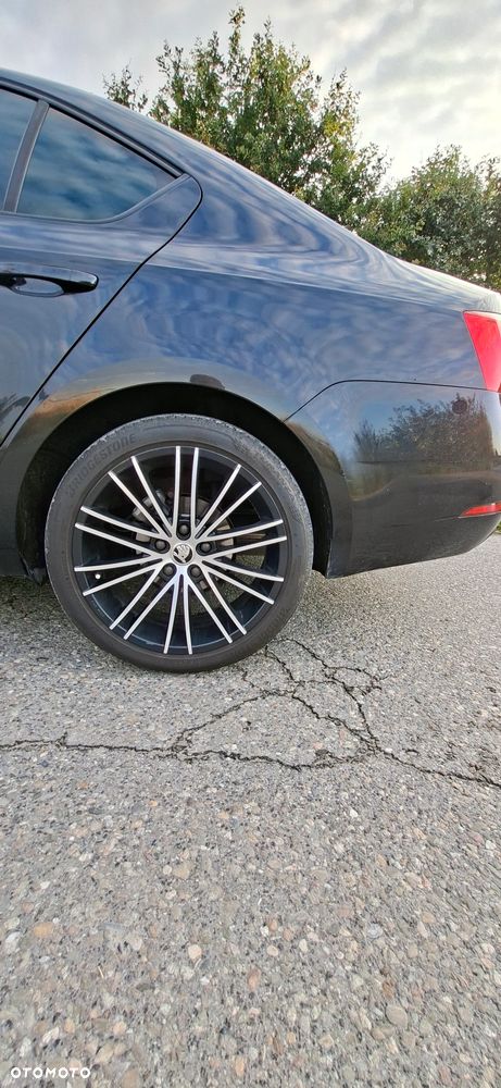 Skoda Octavia 2.0 TDI Ambition DSG - 13