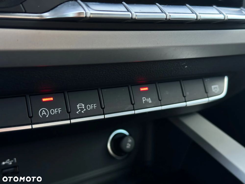 Audi A4 Limousine - 22